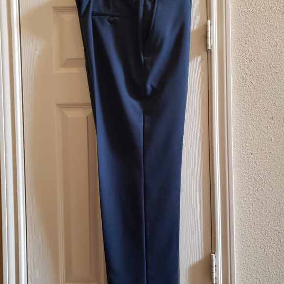 Navy blue Haggar 40 Reg suit & pant 36x30. - Picture 7 of 8